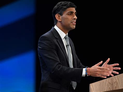 It’s a tough week for Rishi Sunak. He faces grilling on COVID decisions and revolt over Rwanda plan